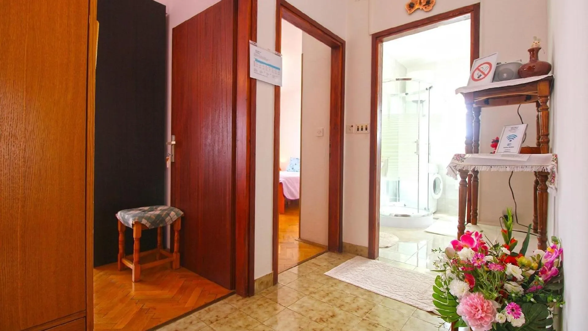 Apartment Ferienwohnung Fuer 4 Personen Ca 86 Qm In Rovinj-Cocaletto, Istrien Istrische Riviera